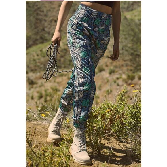 Free People Movement The Way Home Printed Joggers Womens Small Blue Green Floral - Picture 2 of 12